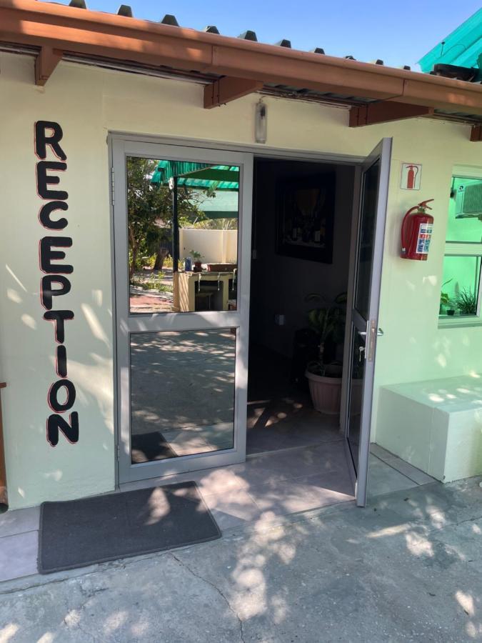 Ry Courtyard Oshakati Exterior foto